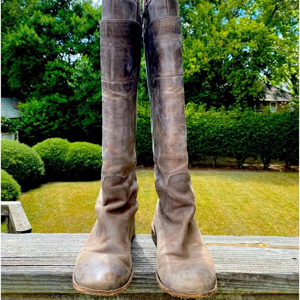 Women’s Frye Tall Leather Riding Boots. Gently Used with Great Patina.